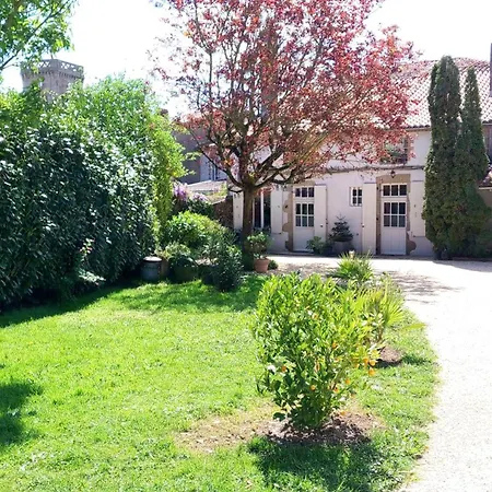 לינה וארוחת בוקר Les Cles Du Parc