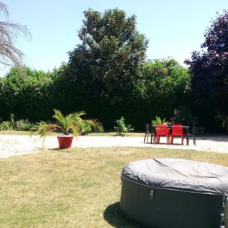 לינה וארוחת בוקר Les Cles Du Parc