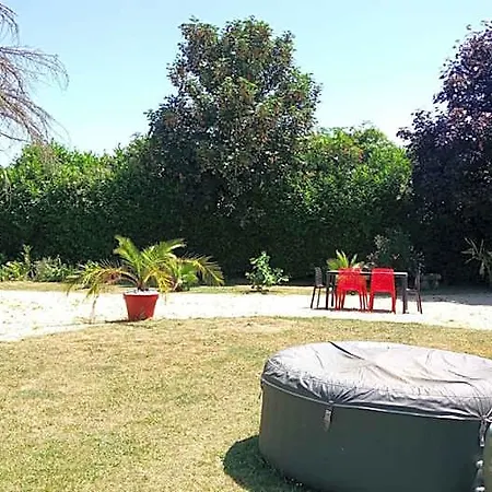Les Cles Du Parc 3* Combrand