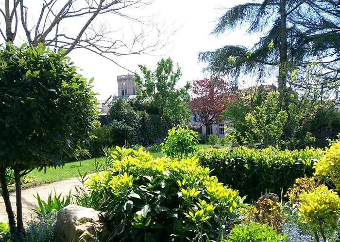 Couette-café Les Clés Du Parc 3*