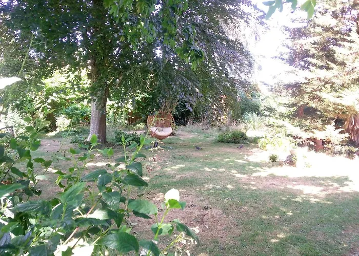 Les Clés Du Parc Couette-café 3*